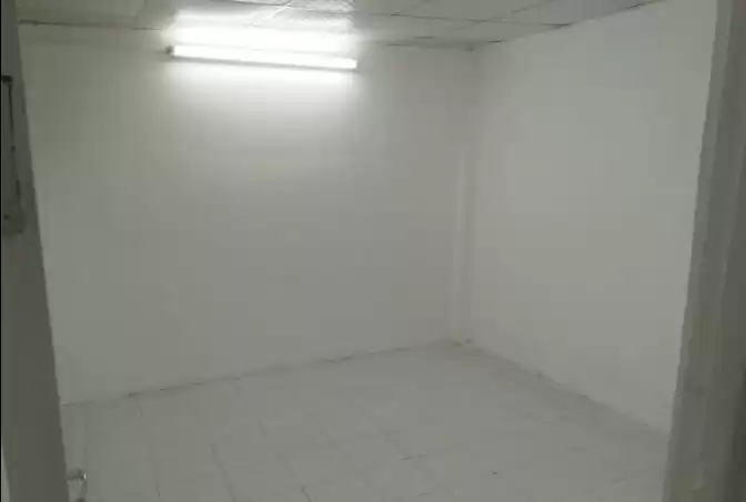 住宅 就绪物业 1 间卧室 U/F 公寓  出租 在 萨德 , 多哈 #15922 - 1  image 